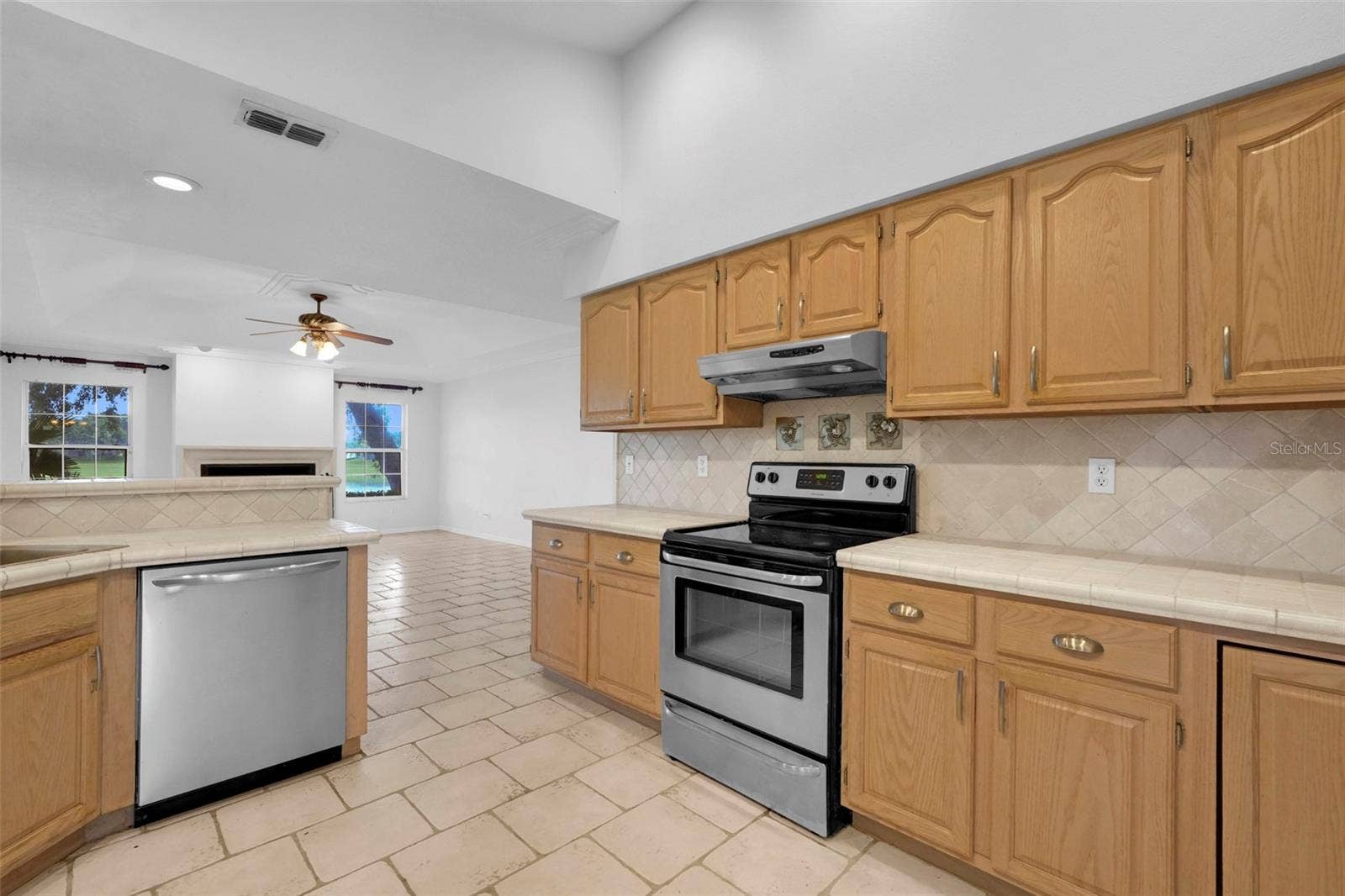 14747 GREEN VALLEY BOULEVARD, Clermont, FL 34711