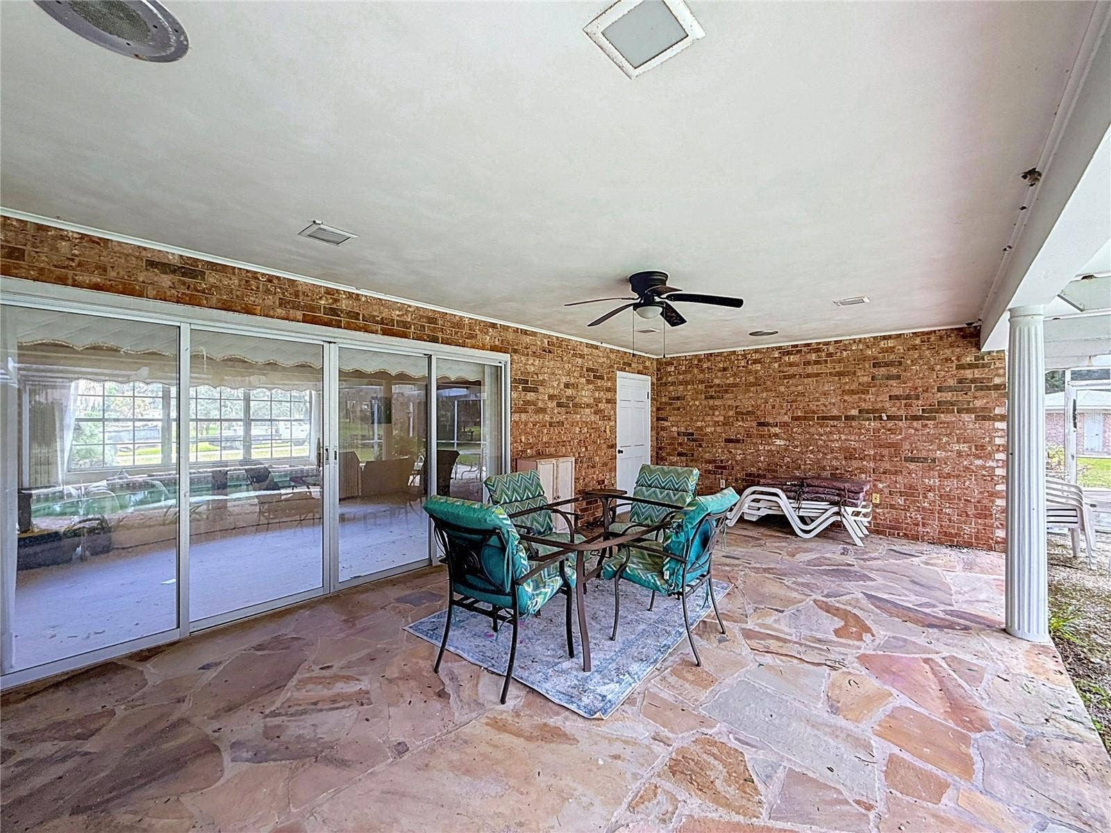 8038 SPRING DRIVE, Yalaha, FL 34797 Covered Lanai