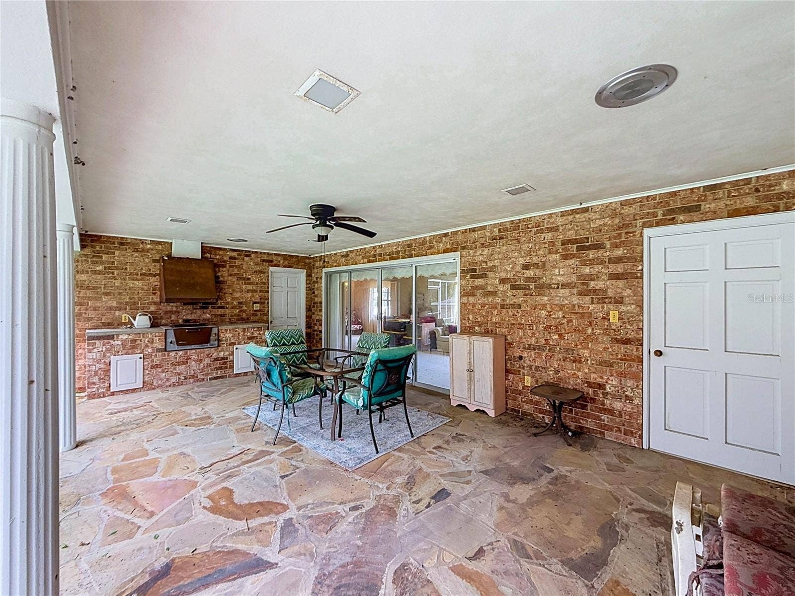 8038 SPRING DRIVE, Yalaha, FL 34797 8038 SPRING DRIVE, Yalaha, FL 34797