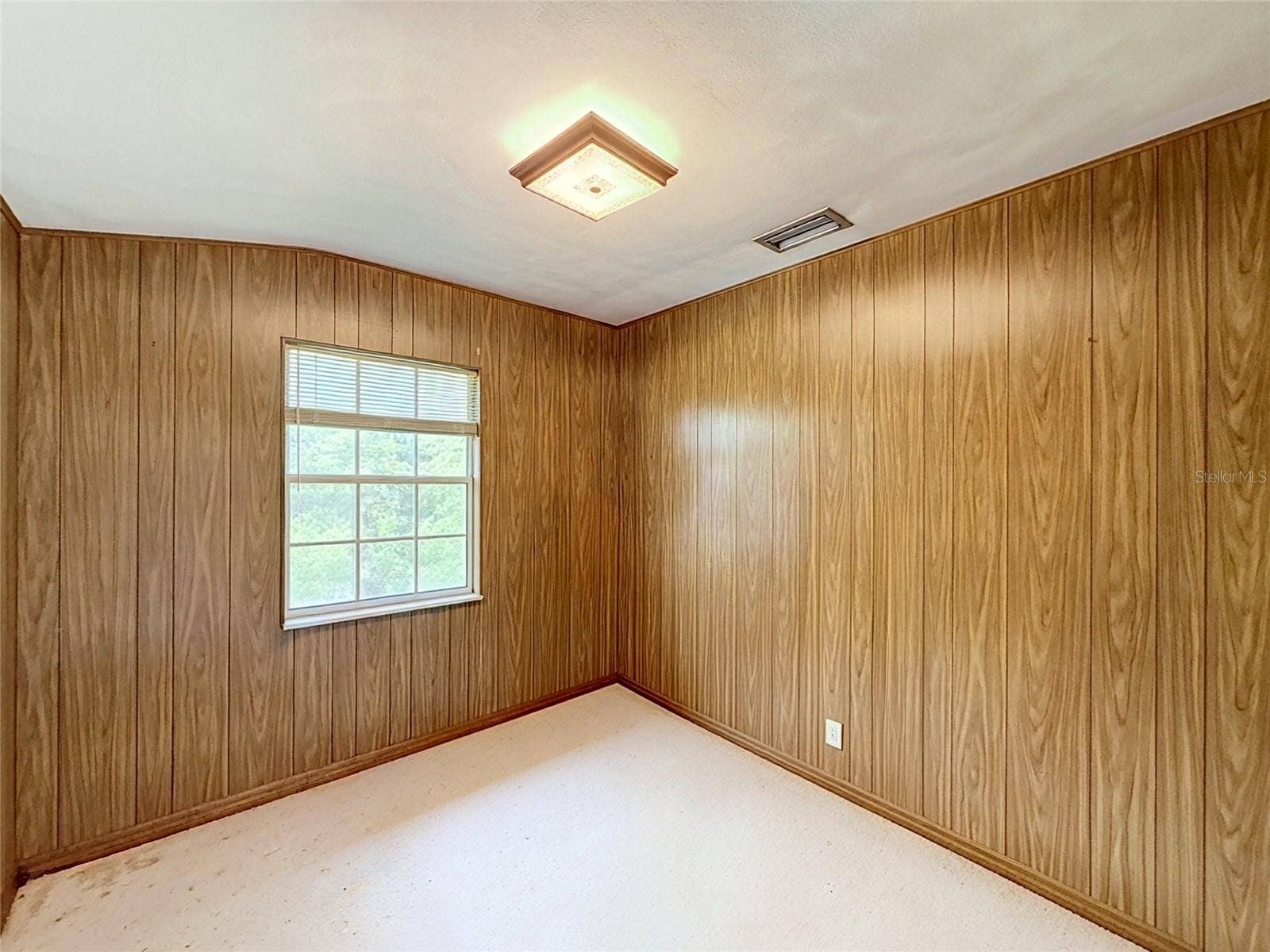 8038 SPRING DRIVE, Yalaha, FL 34797 Bonus Room of Laundry Room