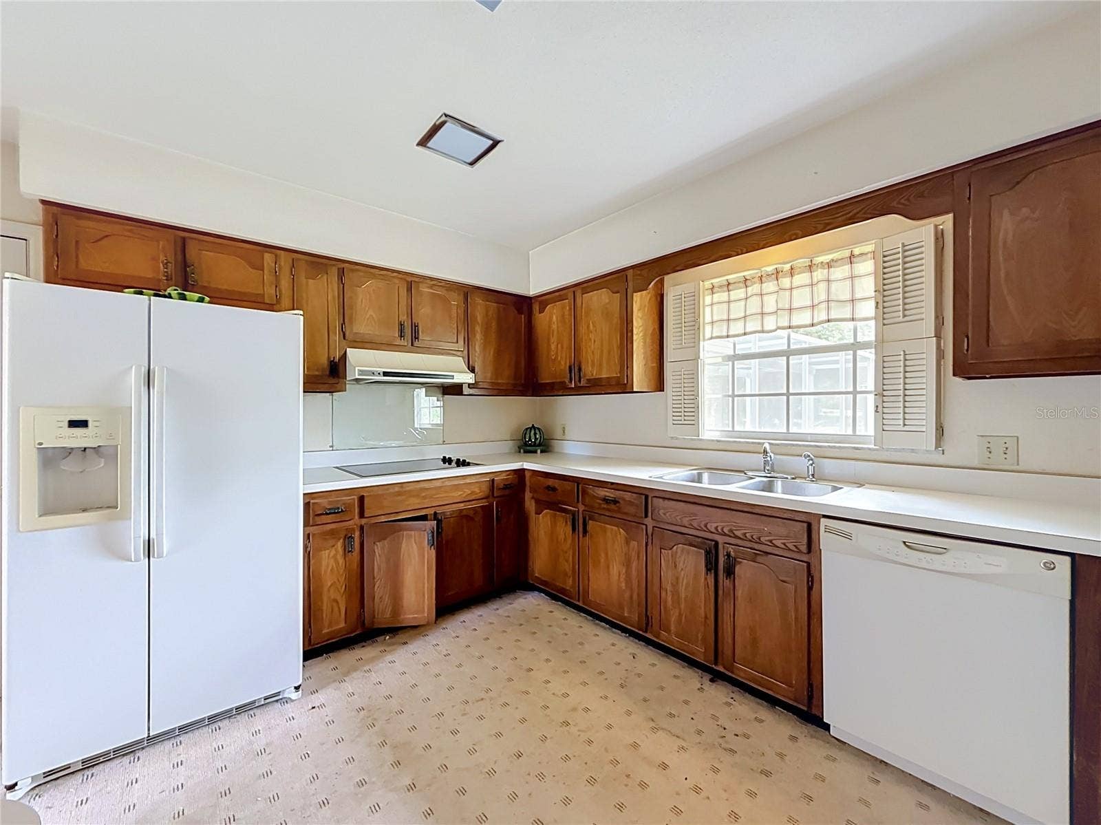 8038 SPRING DRIVE, Yalaha, FL 34797 Kitchen