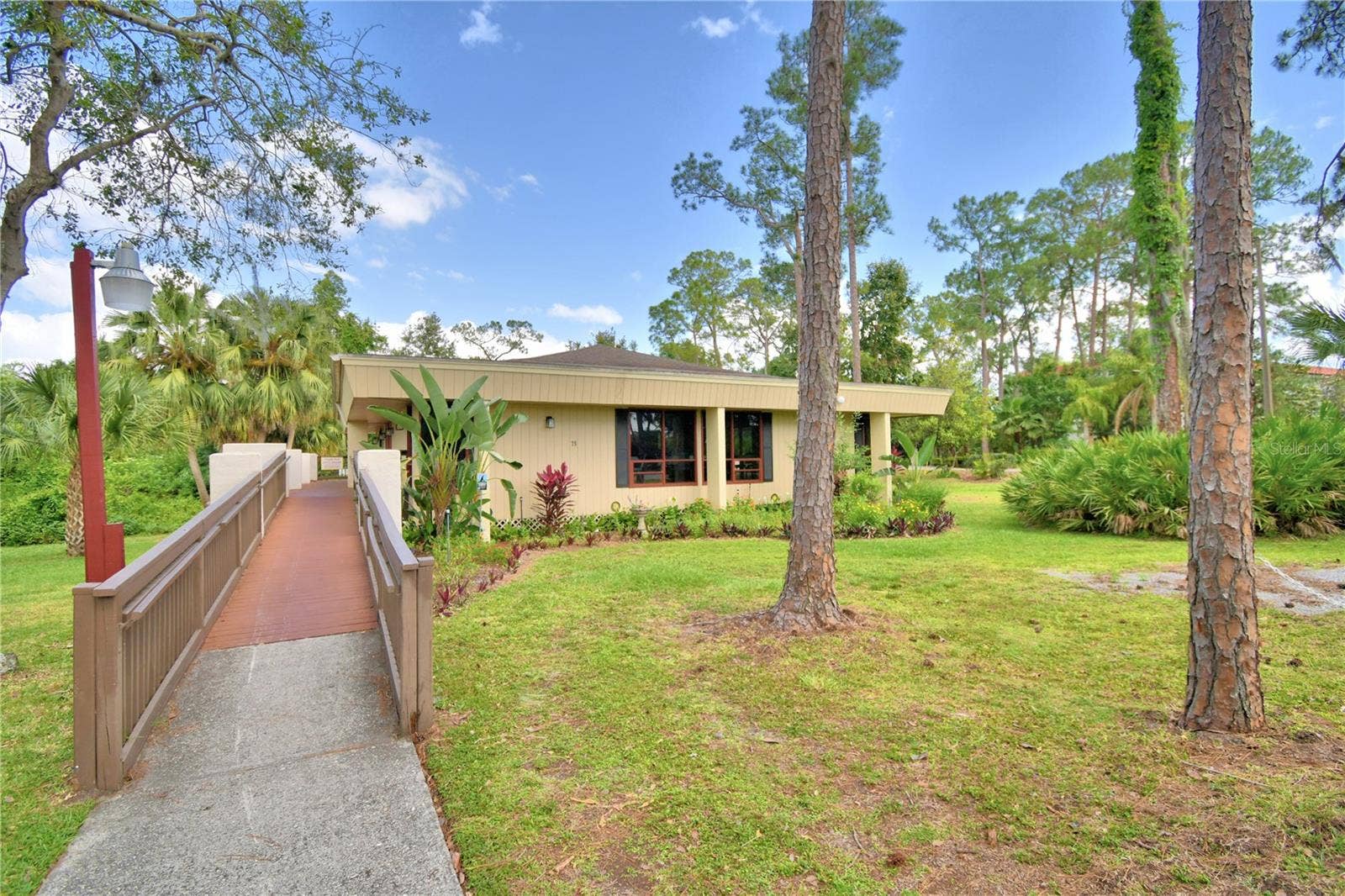 200 EL CAMINO, #106, Winter Haven, FL 33884