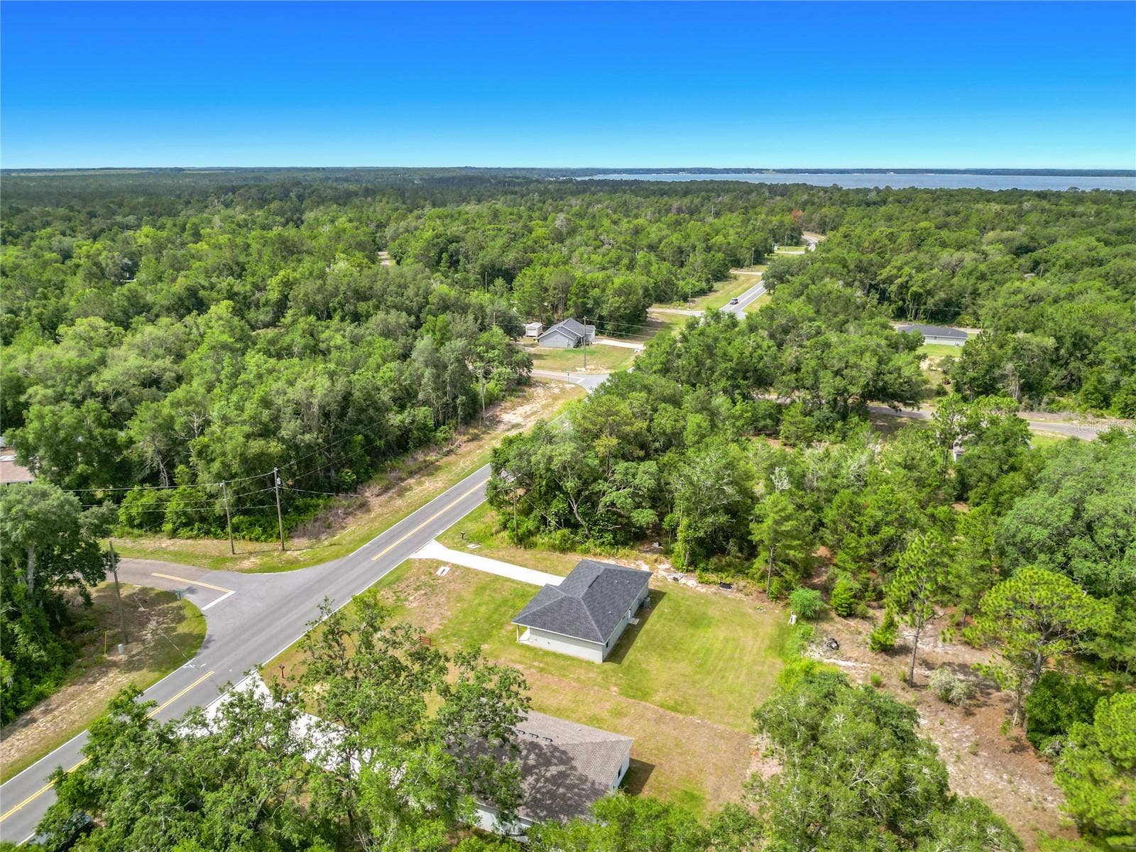 50 BAY ROAD, Ocklawaha, FL 32179