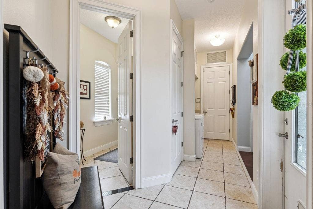 1066 CEASARS CT, Mount Dora, FL 32757 1066 CEASARS CT, Mount Dora, FL 32757