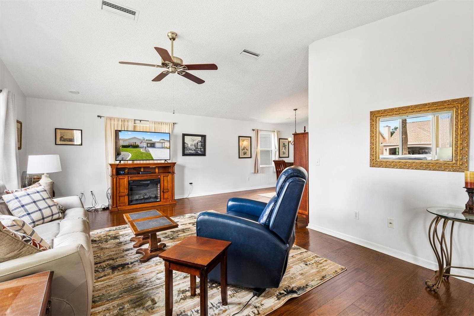406 DEL MAR DRIVE, Lady Lake, FL 32159 Living Room