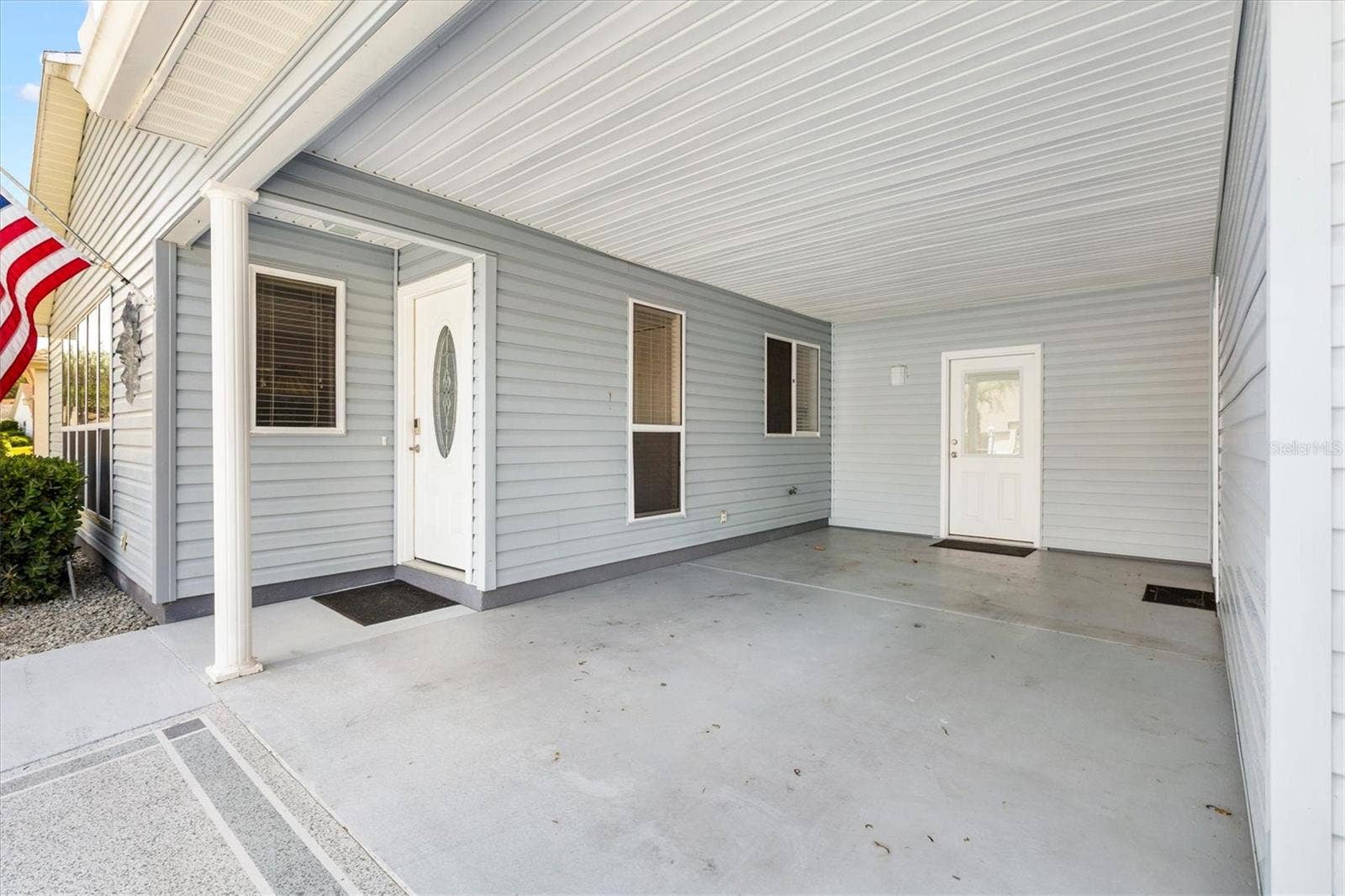406 DEL MAR DRIVE, Lady Lake, FL 32159 Carport