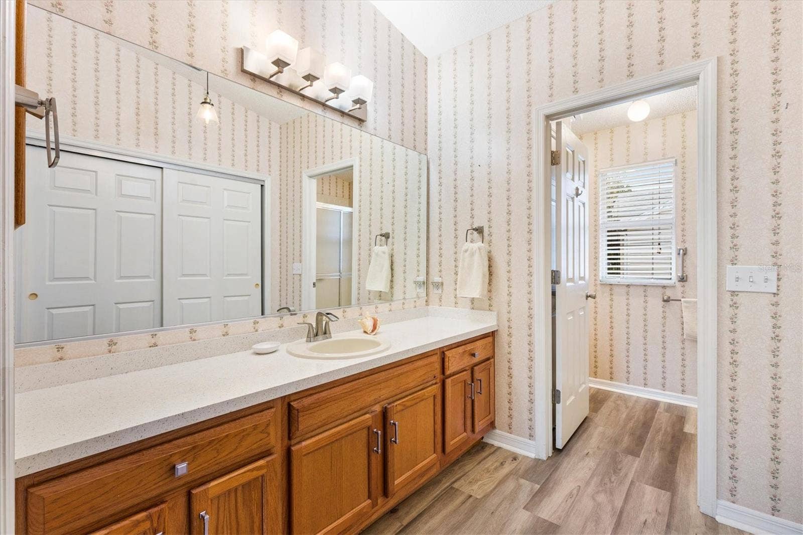 406 DEL MAR DRIVE, Lady Lake, FL 32159 Primary Bath