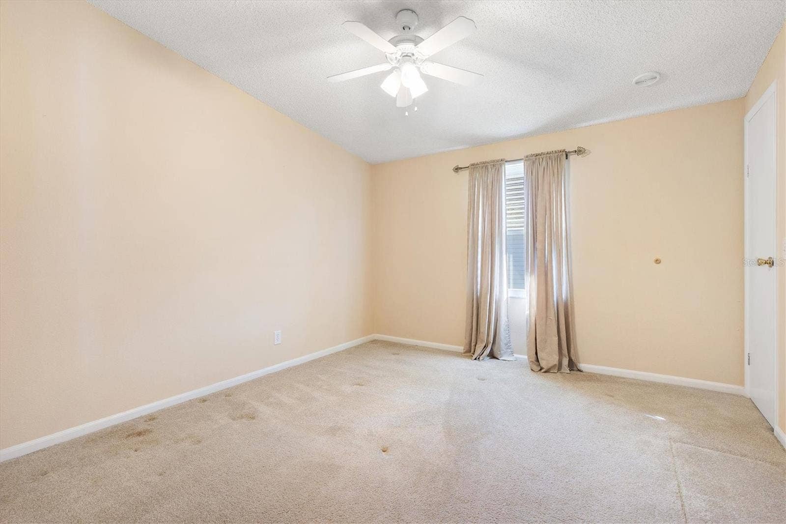 1228 PALMETTO DRIVE, Lady Lake, FL 32159 Guest Bedroom