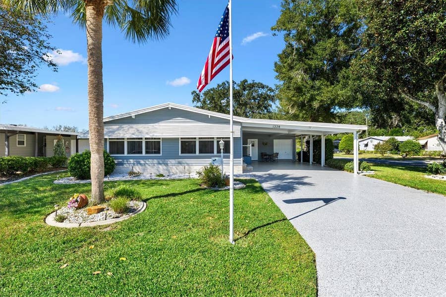 Property photo for 1228 PALMETTO DRIVE, Lady Lake, FL