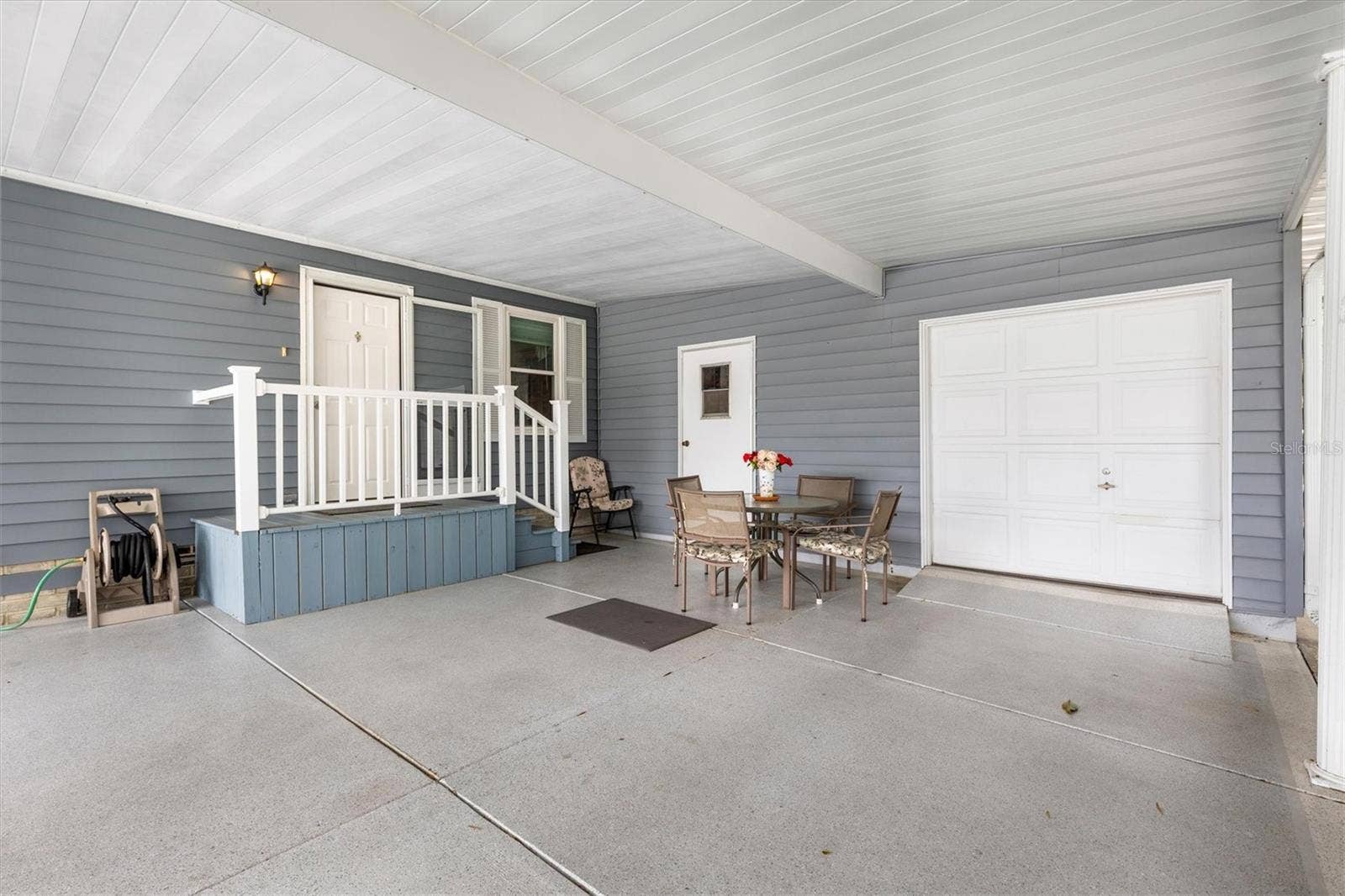 1228 PALMETTO DRIVE, Lady Lake, FL 32159 Carport and entrance