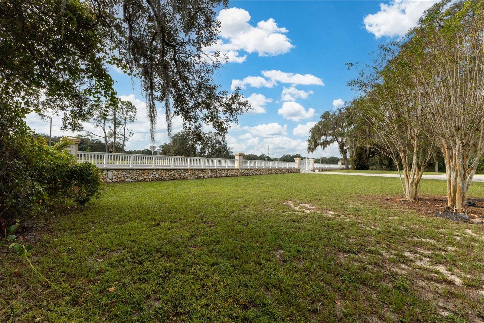 6014 W SR 44, Lake Panasoffkee, FL 33538