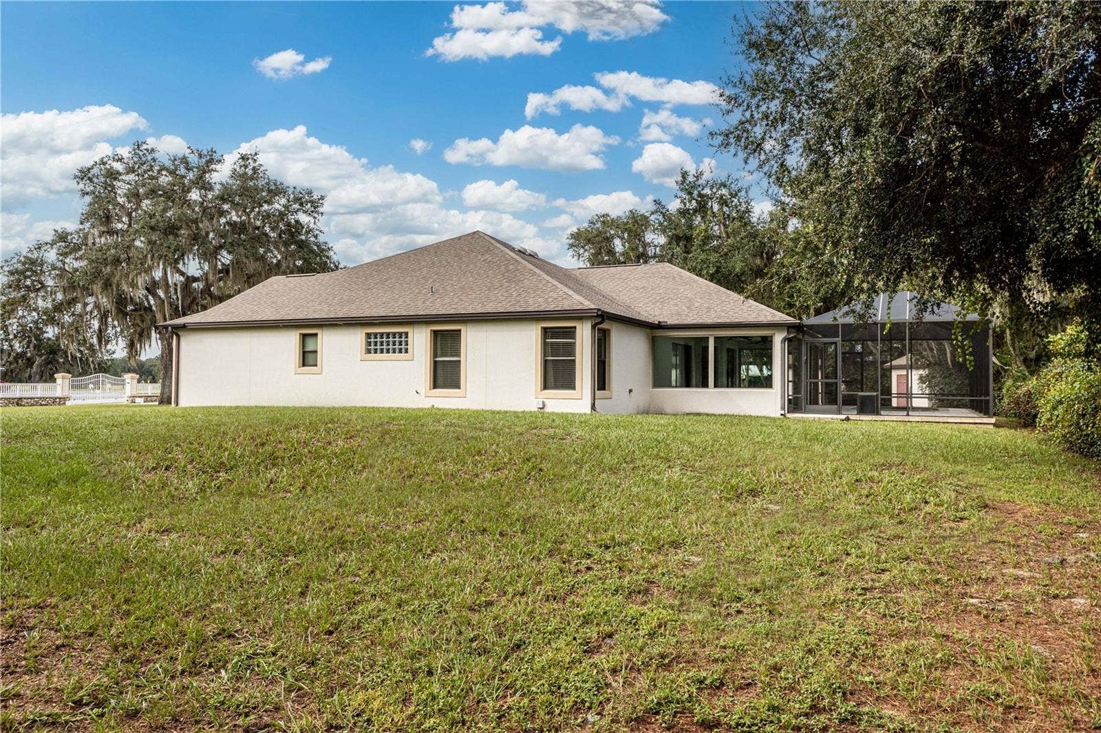 6014 W SR 44, Lake Panasoffkee, FL 33538