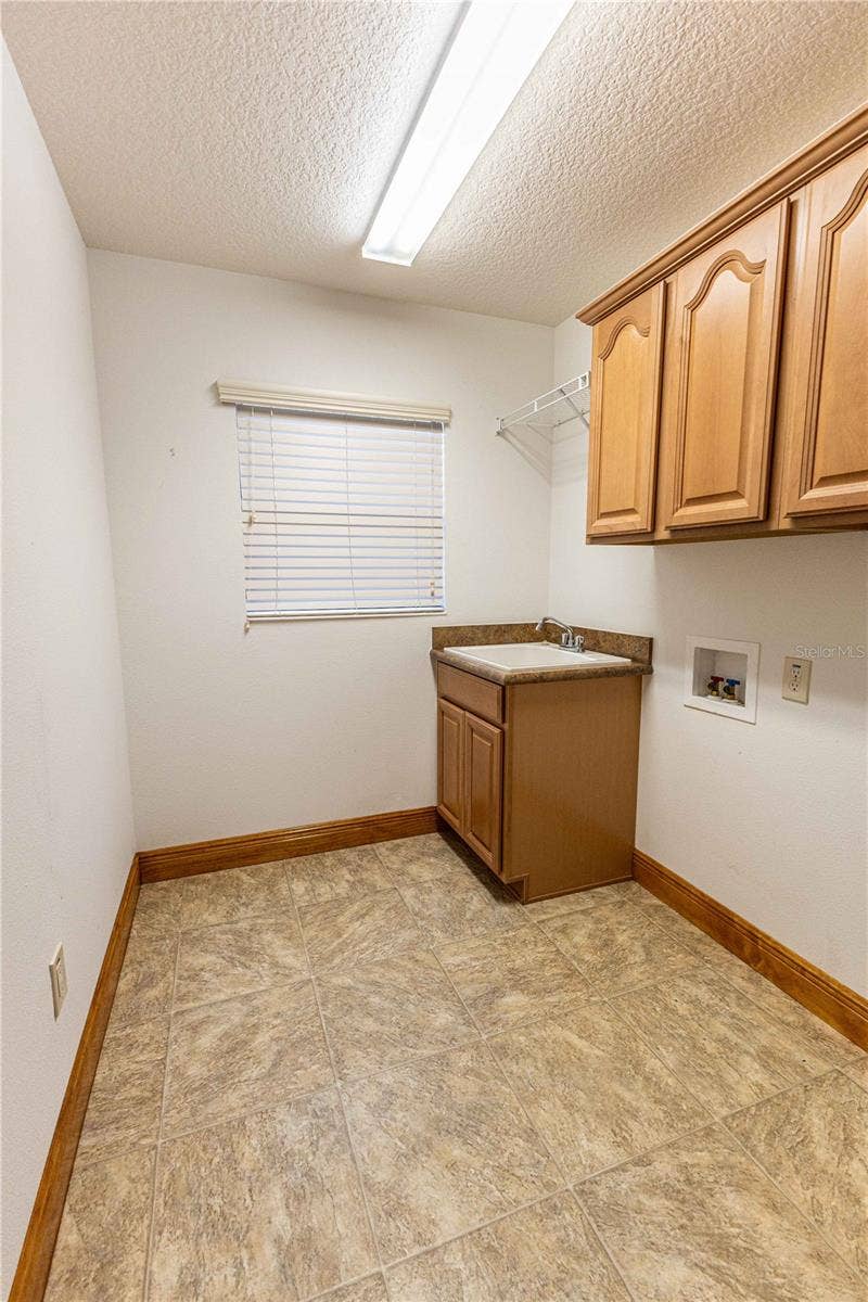 6014 W SR 44, Lake Panasoffkee, FL 33538
