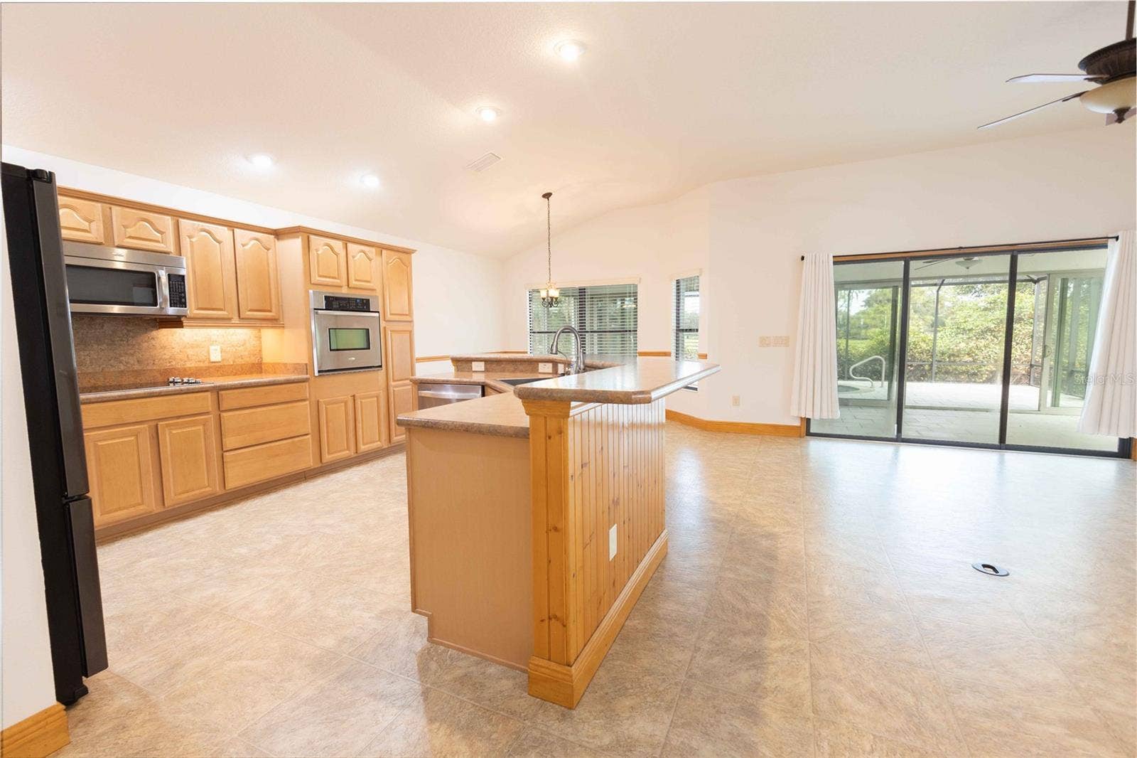 6014 W SR 44, Lake Panasoffkee, FL 33538