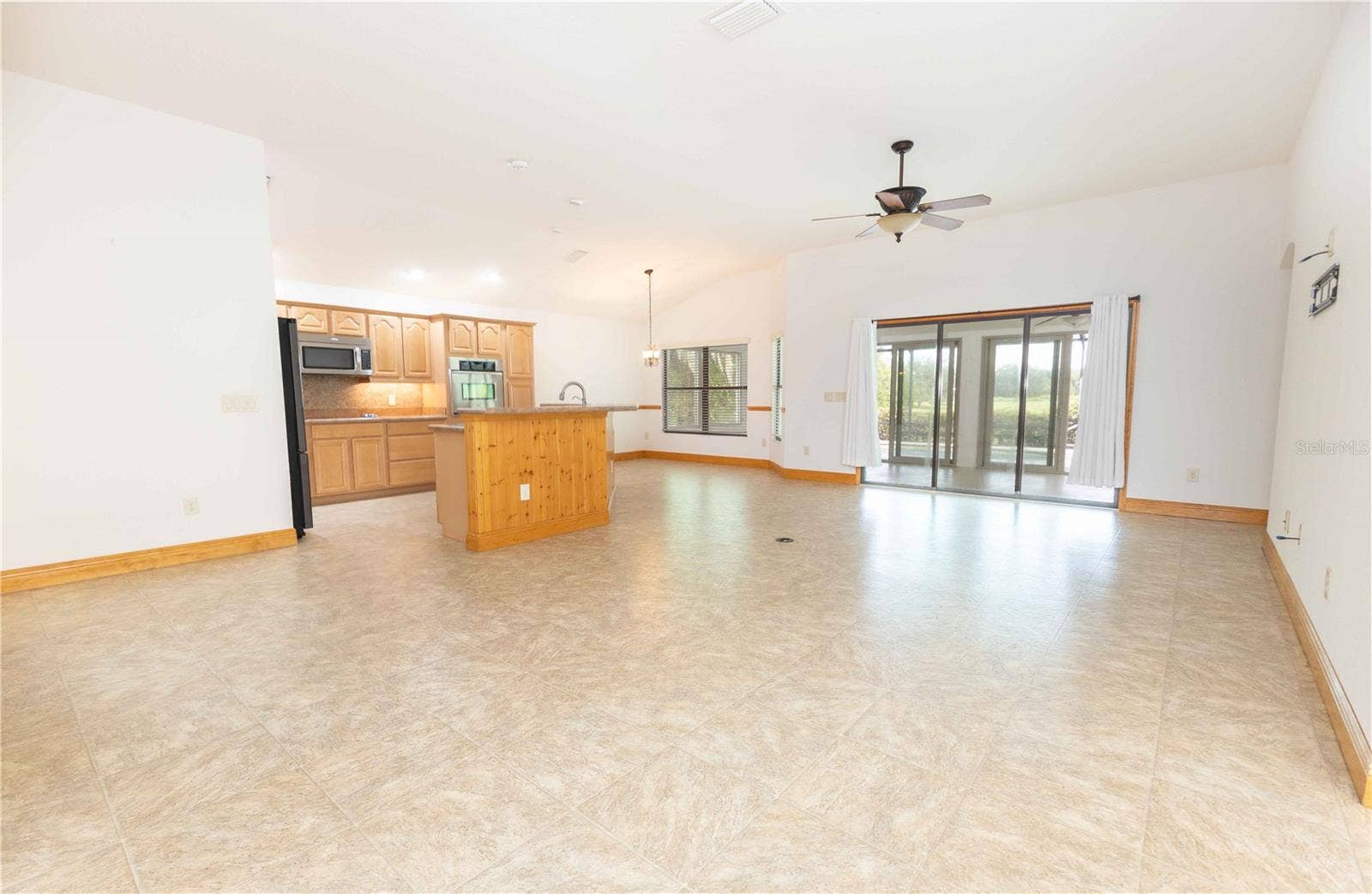 6014 W SR 44, Lake Panasoffkee, FL 33538