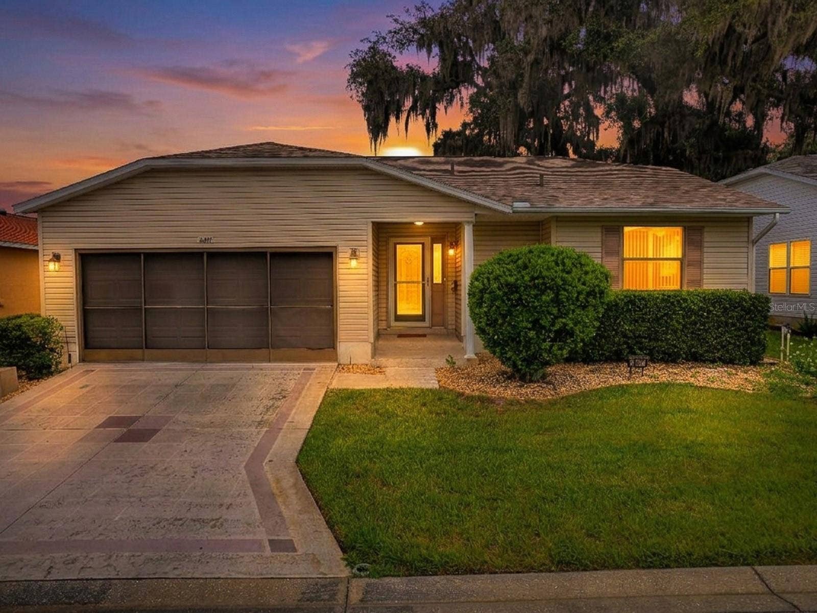647 TIMBERCREST DRIVE, Leesburg, FL 34748 WELCOME HOME