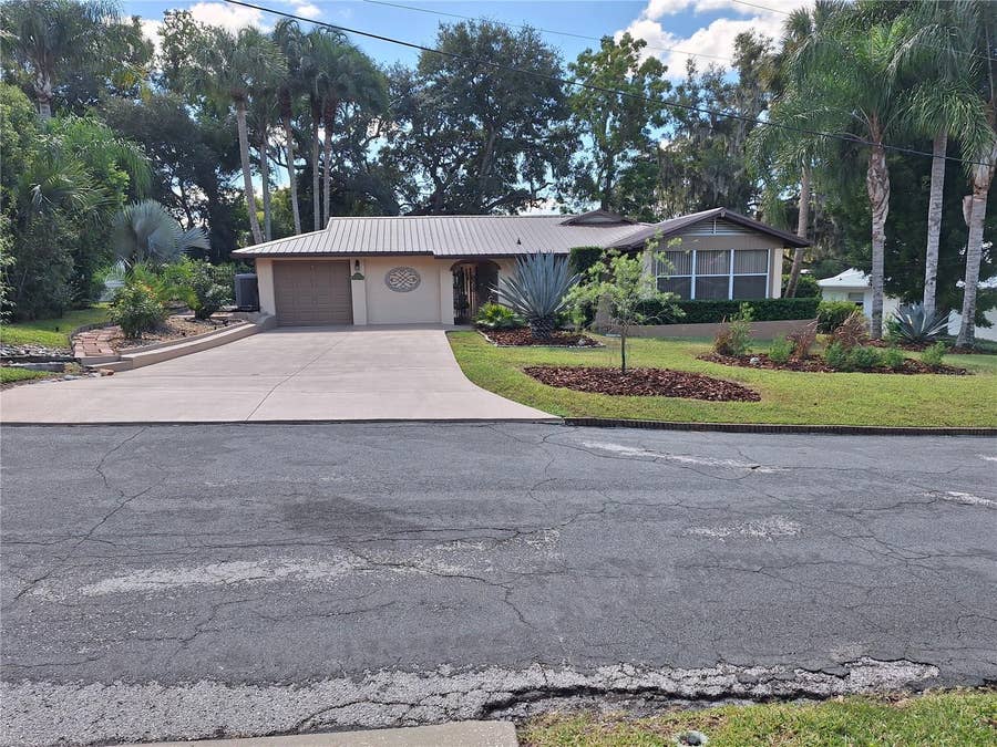 Property photo for 456 W 10TH AVENUE, Mount Dora, FL
