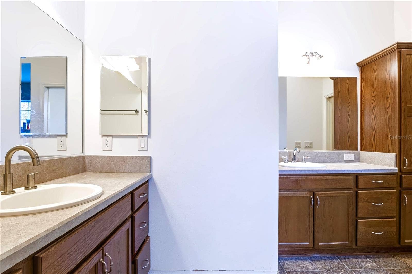 3161 DRESSENDORFER DRIVE, The Villages, FL 32163 Primary Bathroom