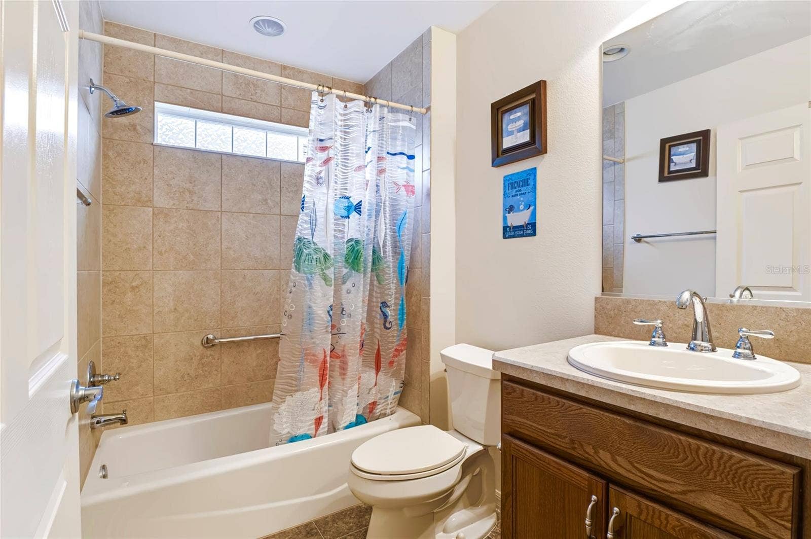 3161 DRESSENDORFER DRIVE, The Villages, FL 32163 Guest bathroom