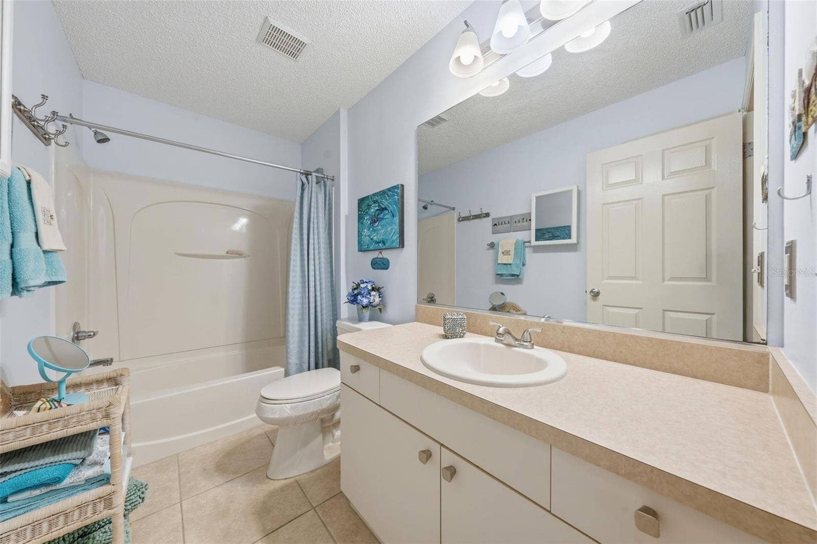 2800 PLAINRIDGE LOOP, The Villages, FL 32162 Guest Bathroom
