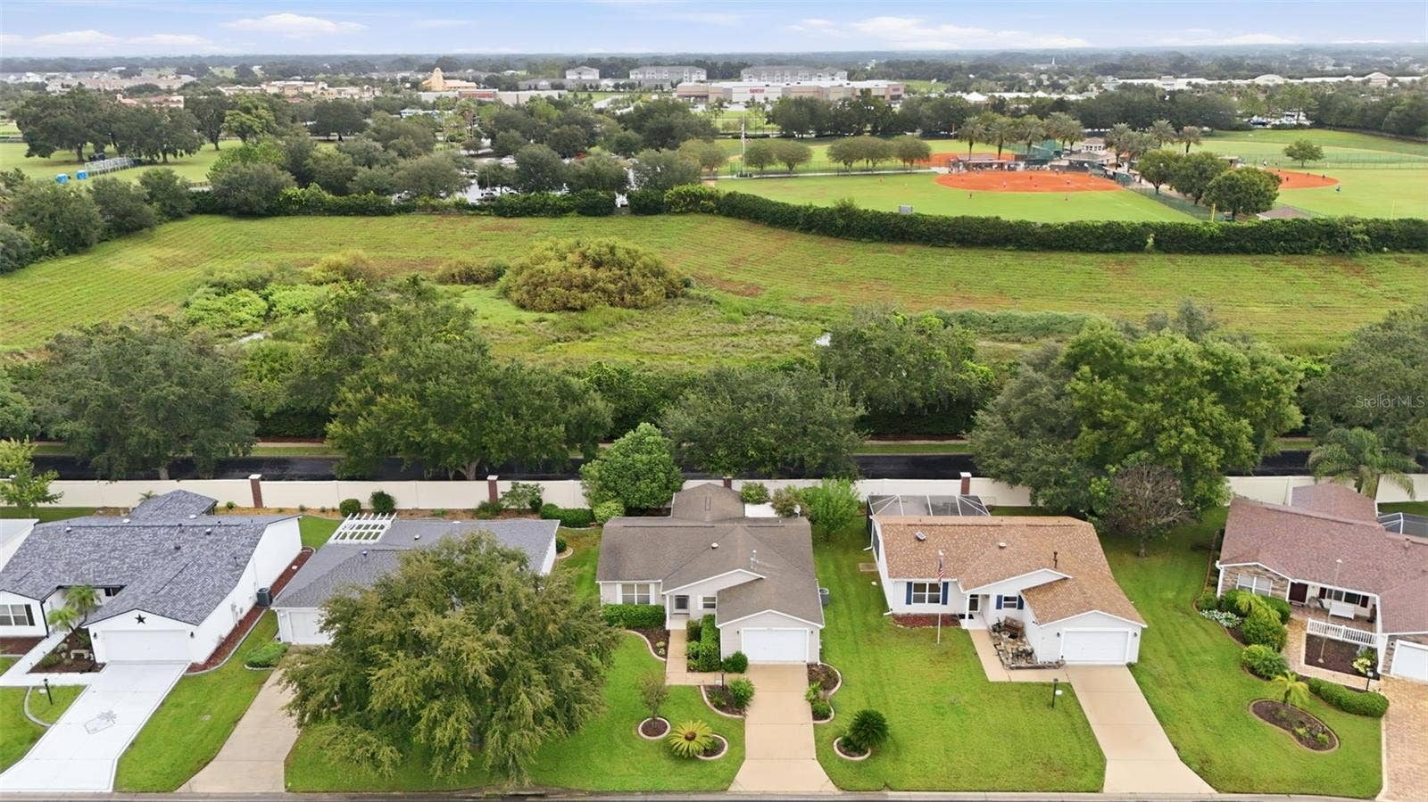 2800 PLAINRIDGE LOOP, The Villages, FL 32162 Multi Modal path behind privacy fence behind property. Very quiet.