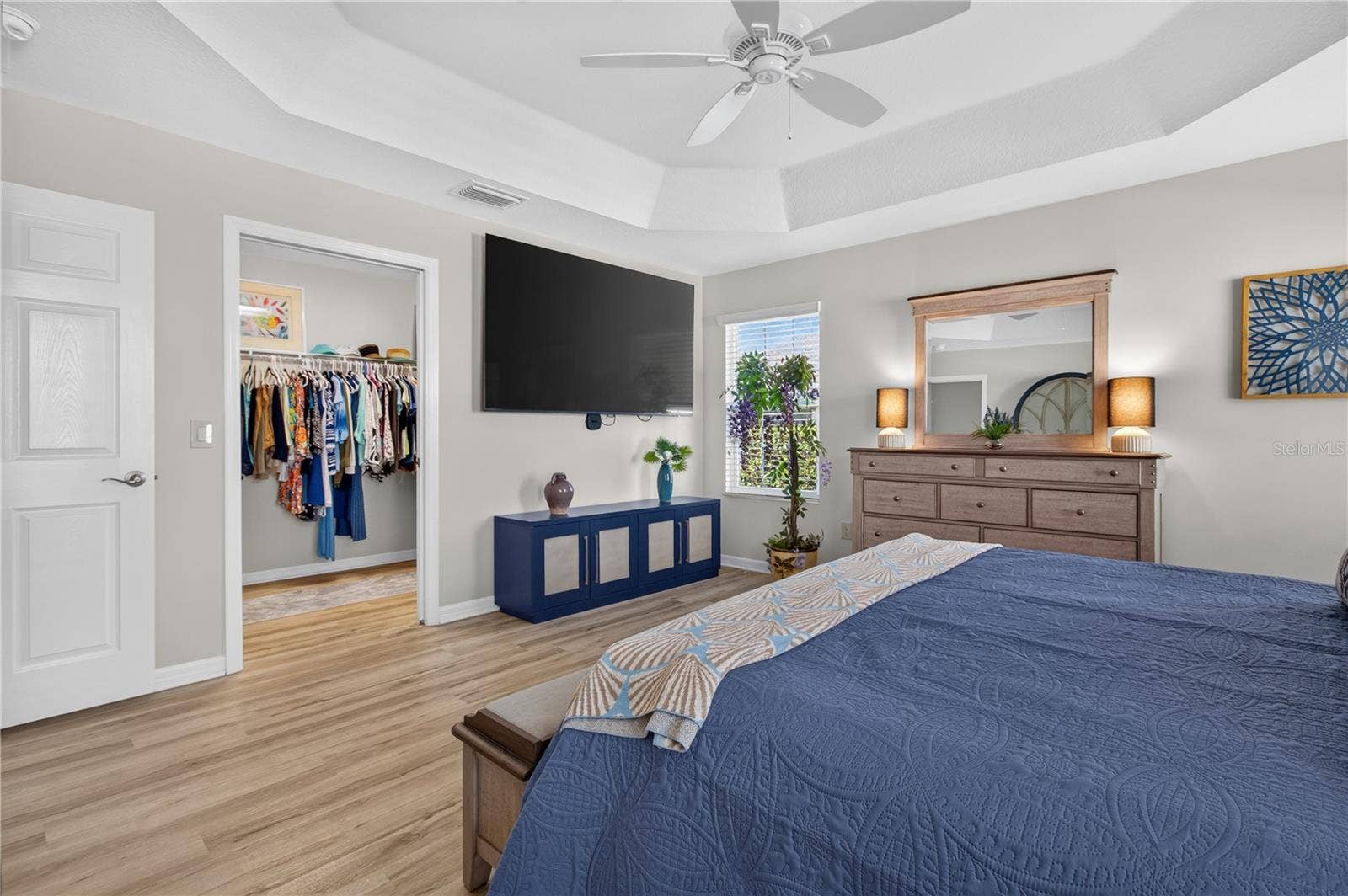 3342 VELTRE WAY, The Villages, FL 32163 3342 VELTRE WAY, The Villages, FL 32163