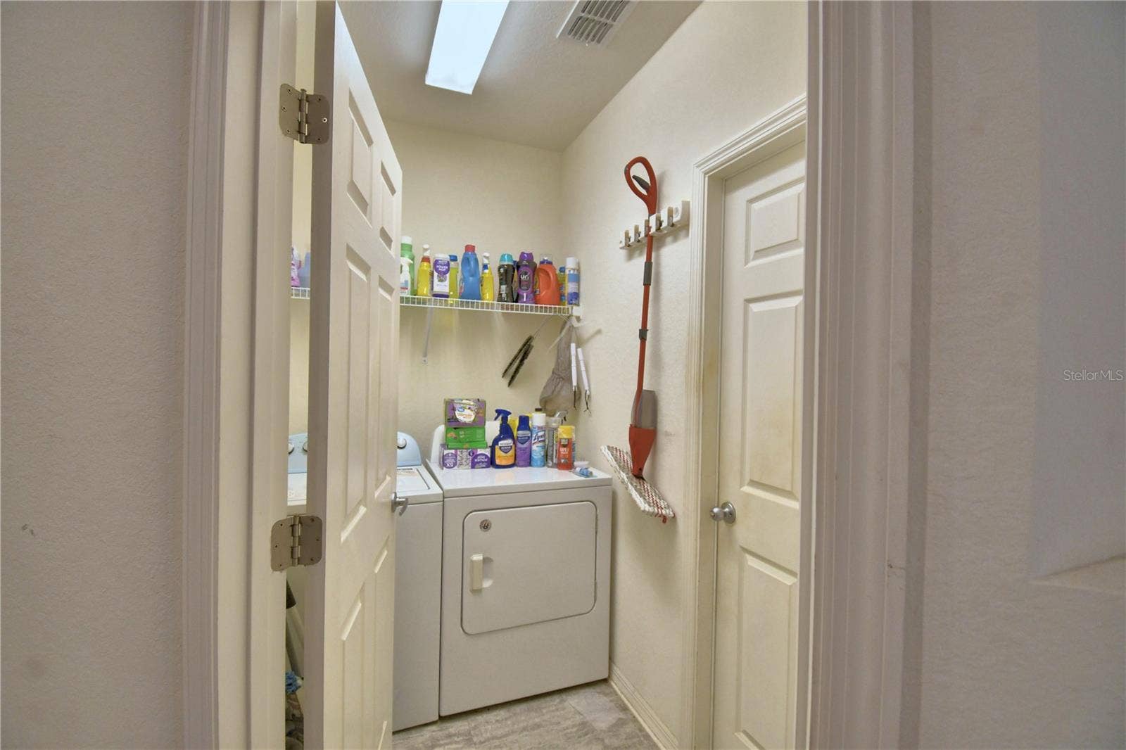 207 SANDESTIN DRIVE, Haines City, FL 33844 207 SANDESTIN DRIVE, Haines City, FL 33844