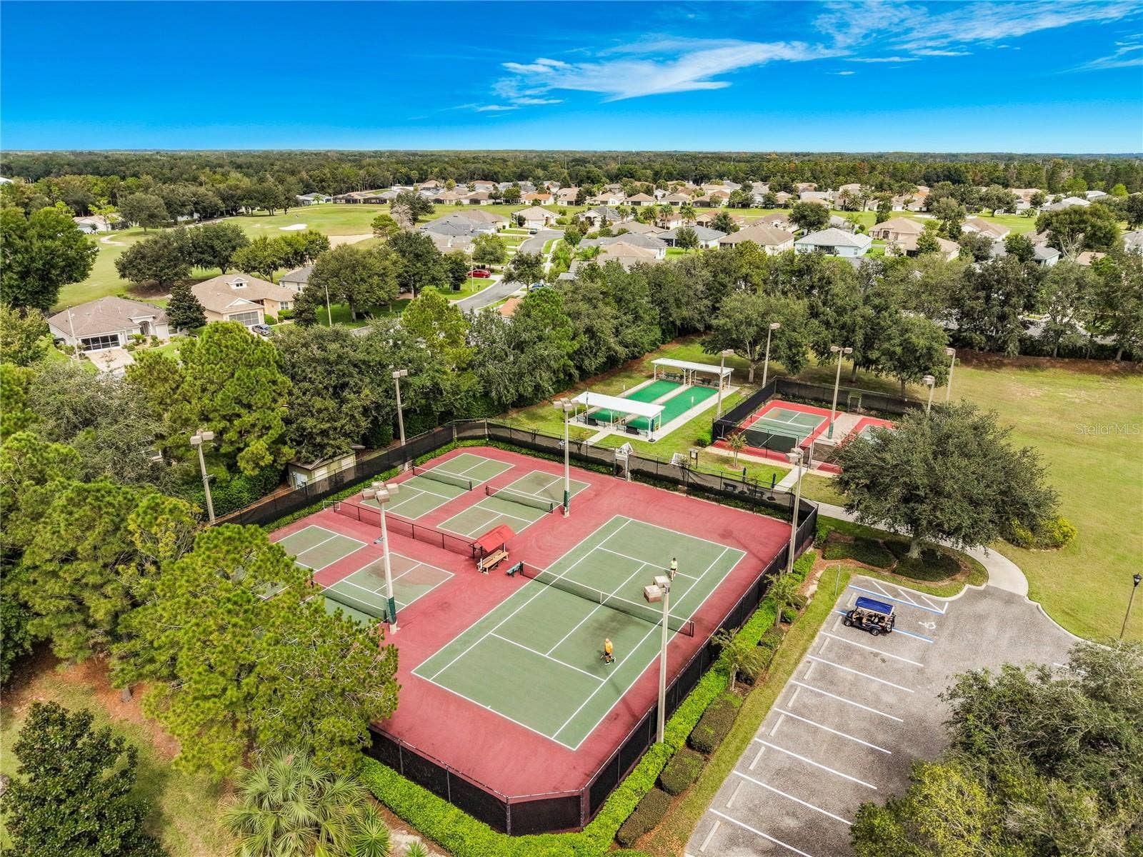 4719 HERITAGE TRAIL, Leesburg, FL 34748 4719 HERITAGE TRAIL, Leesburg, FL 34748