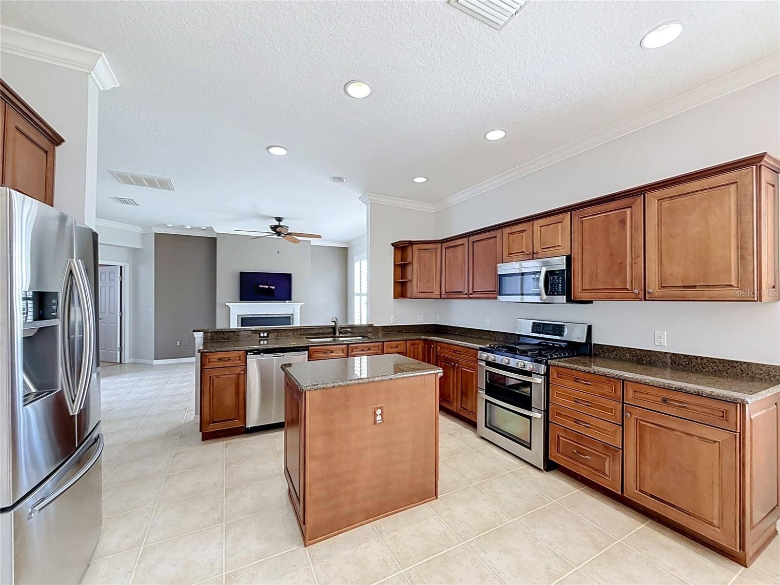 4719 HERITAGE TRAIL, Leesburg, FL 34748 4719 HERITAGE TRAIL, Leesburg, FL 34748