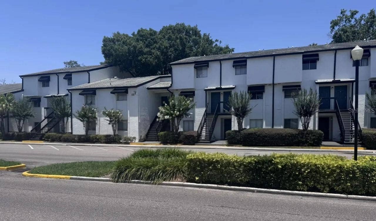 4149 S SEMORAN BOULEVARD, #9, Orlando, FL 32822 4149 S SEMORAN BOULEVARD, #9, Orlando, FL 32822