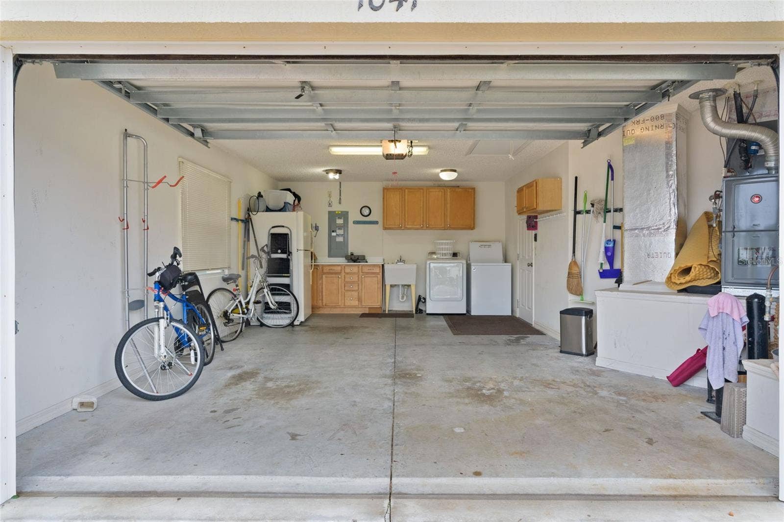 1041 REIDVILLE ROAD, The Villages, FL 32162 1041 REIDVILLE ROAD, The Villages, FL 32162