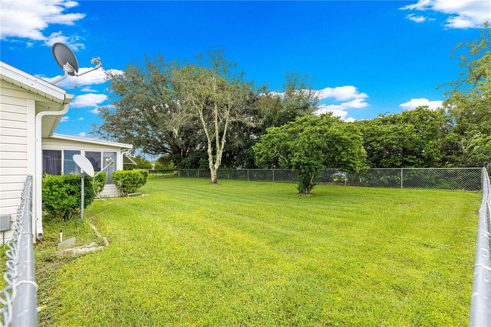 10434 SE 178TH PLACE, Summerfield, FL 34491 FENCED IN OVER-SIZED BACK YARD