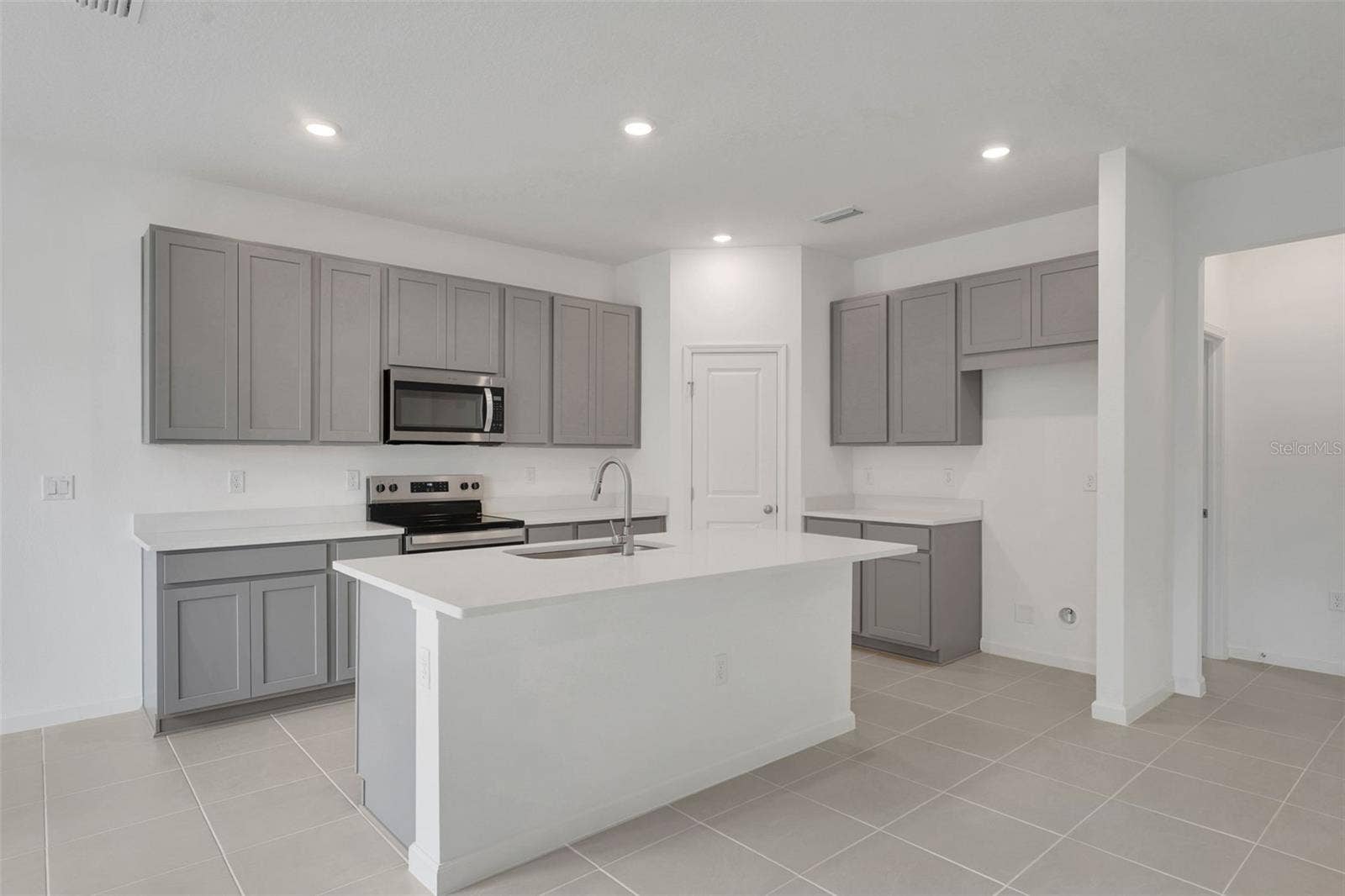 1044 LUKE AVENUE, Winter Haven, FL 33881