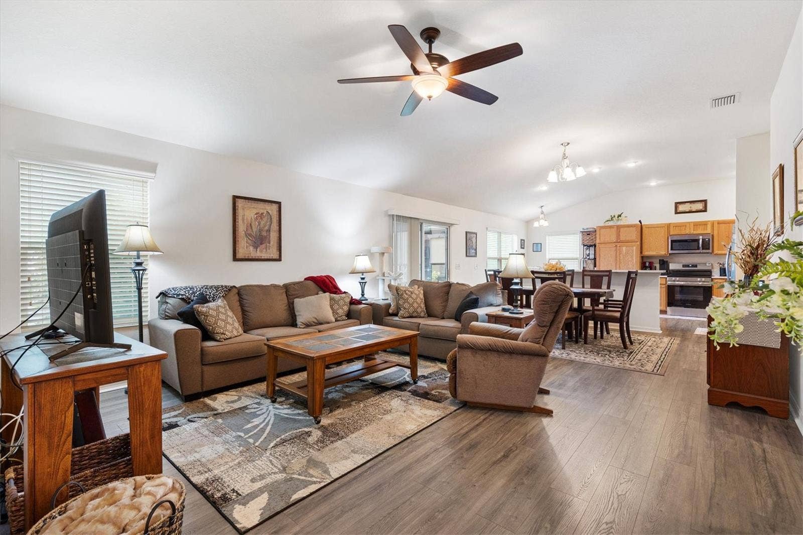 798 MILLHORN LOOP, The Villages, FL 32163