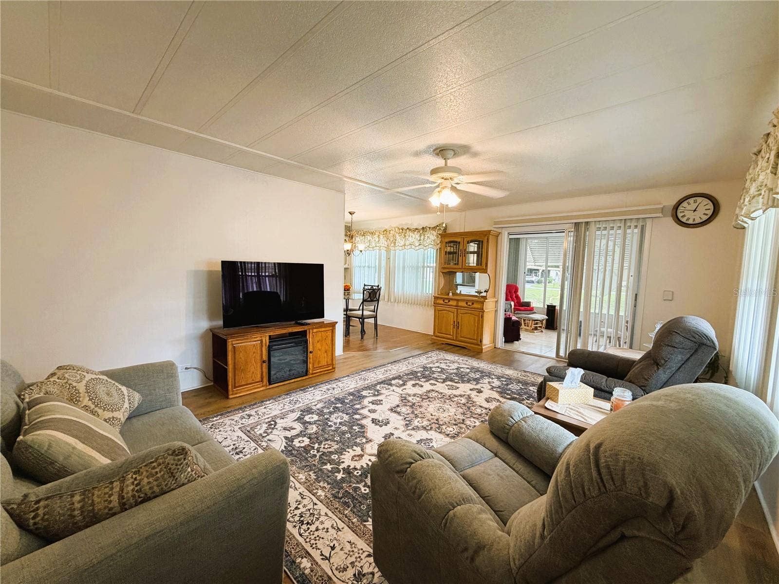 351 HAWTHORNE BOULEVARD, Leesburg, FL 34748