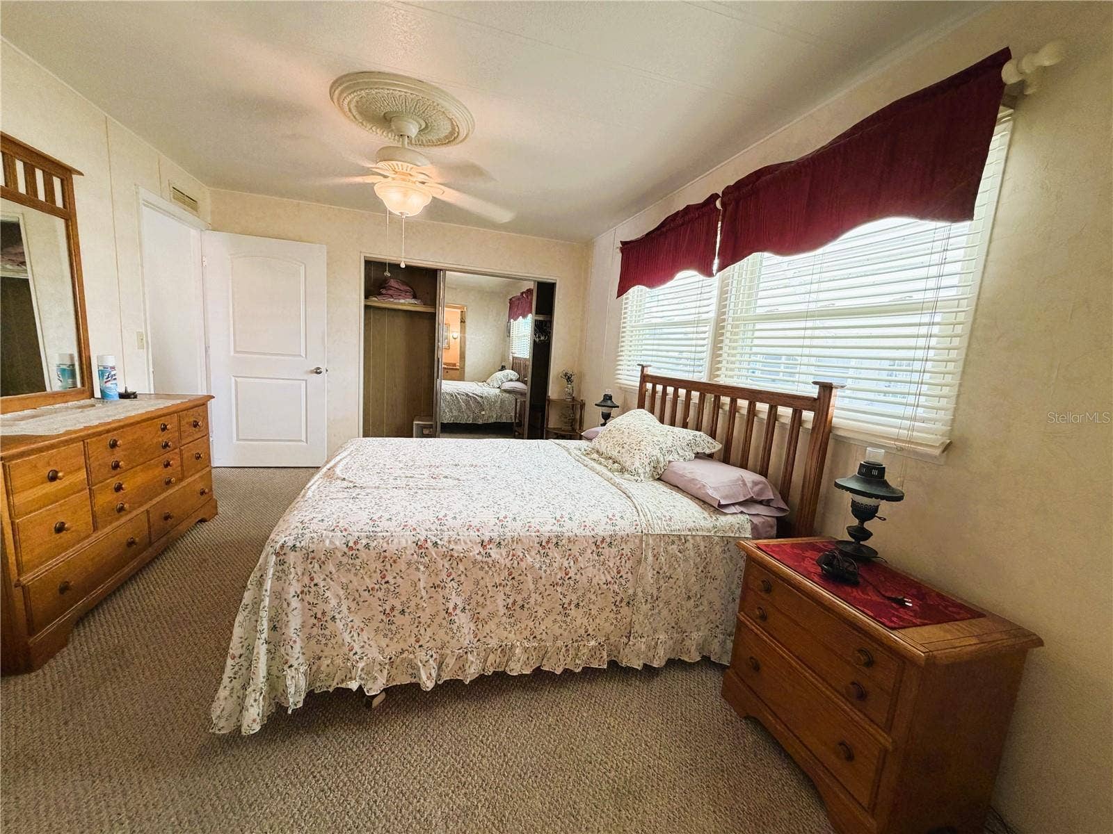 351 HAWTHORNE BOULEVARD, Leesburg, FL 34748