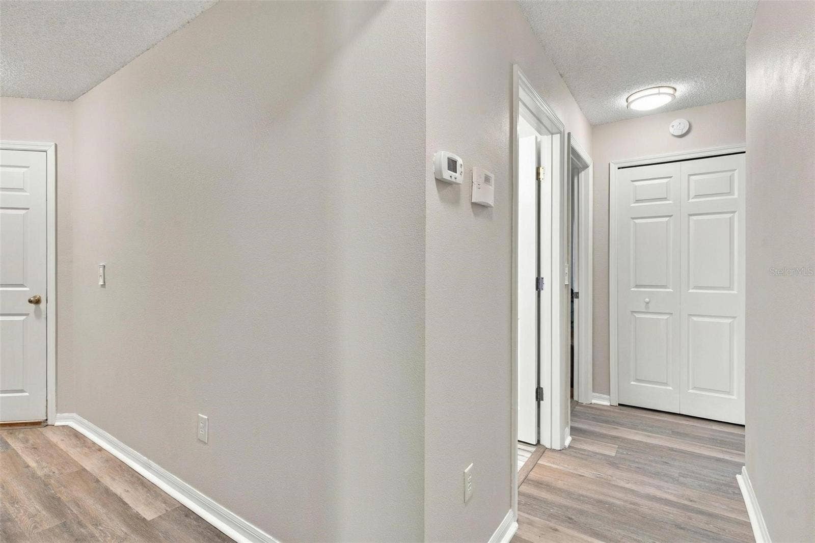 945 CLEAR CREEK CIRCLE, Clermont, FL 34714 Hallway to Bedrooms