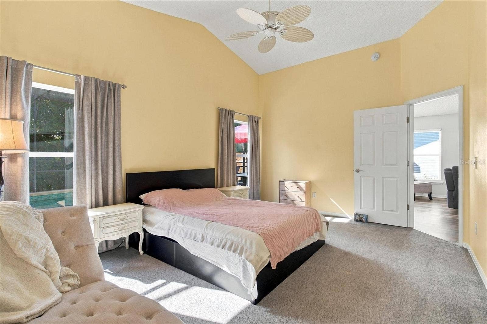 945 CLEAR CREEK CIRCLE, Clermont, FL 34714 Primary Bedroom with High Ceilings