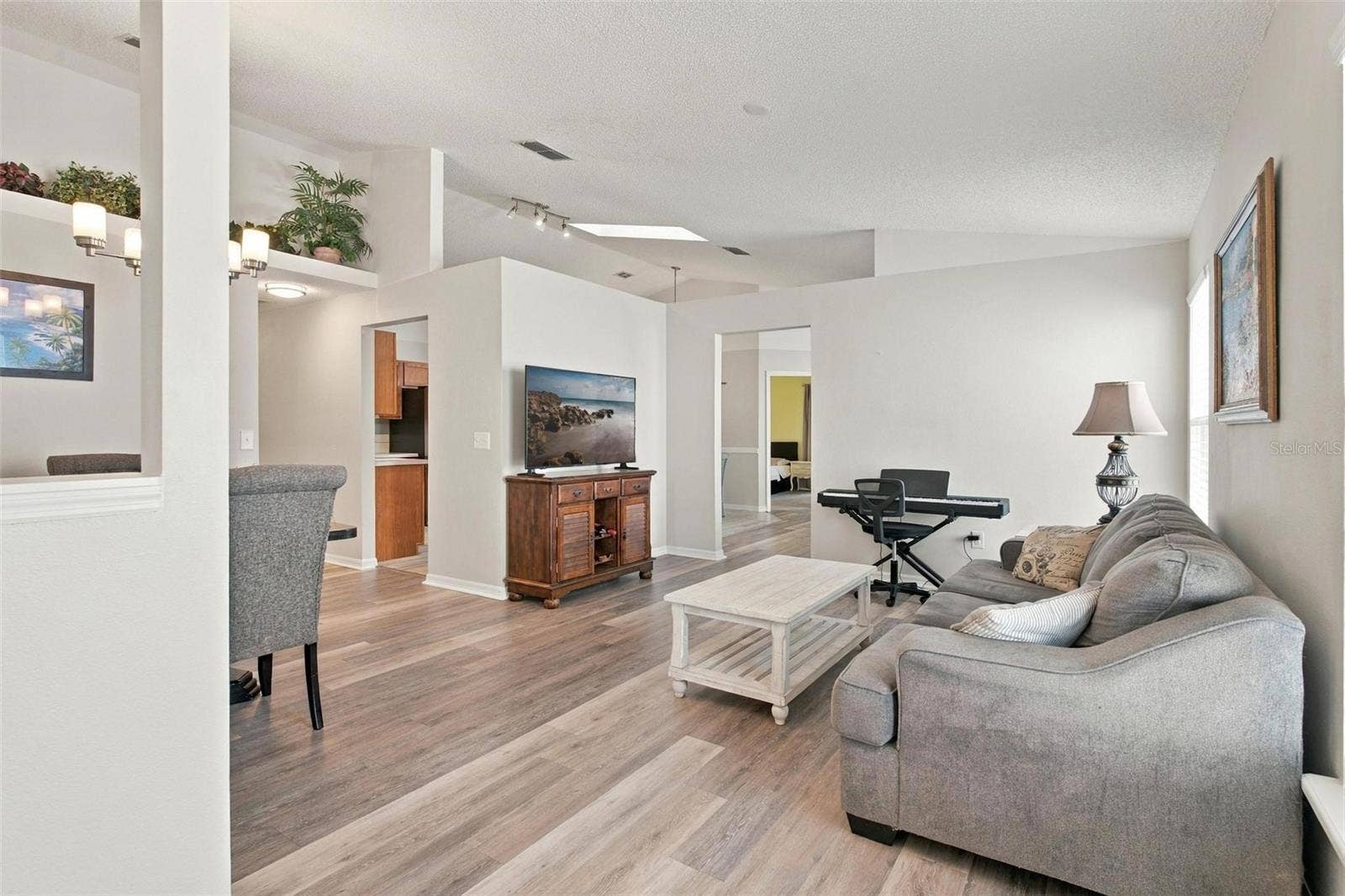 945 CLEAR CREEK CIRCLE, Clermont, FL 34714 Walk Into Your Open Living/Dining Area
