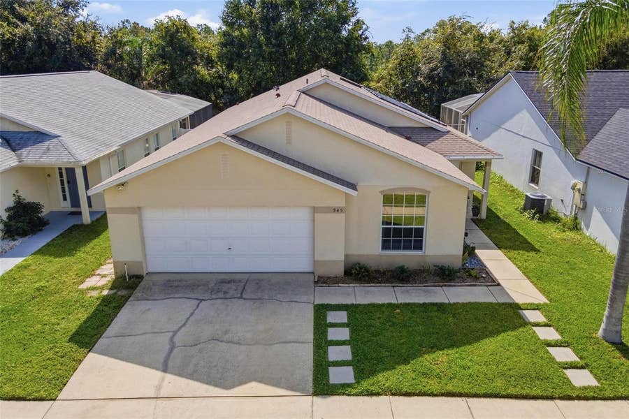 Property photo for 945 CLEAR CREEK CIRCLE, Clermont, FL