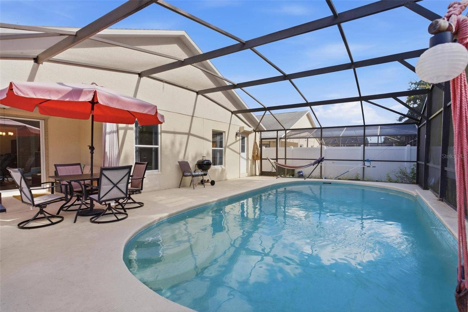 945 CLEAR CREEK CIRCLE, Clermont, FL 34714 Pool With Screen Enclosure