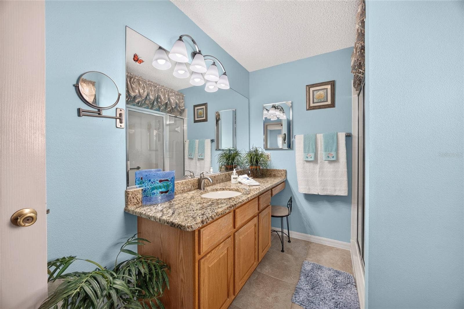 Primary Bath with Granite