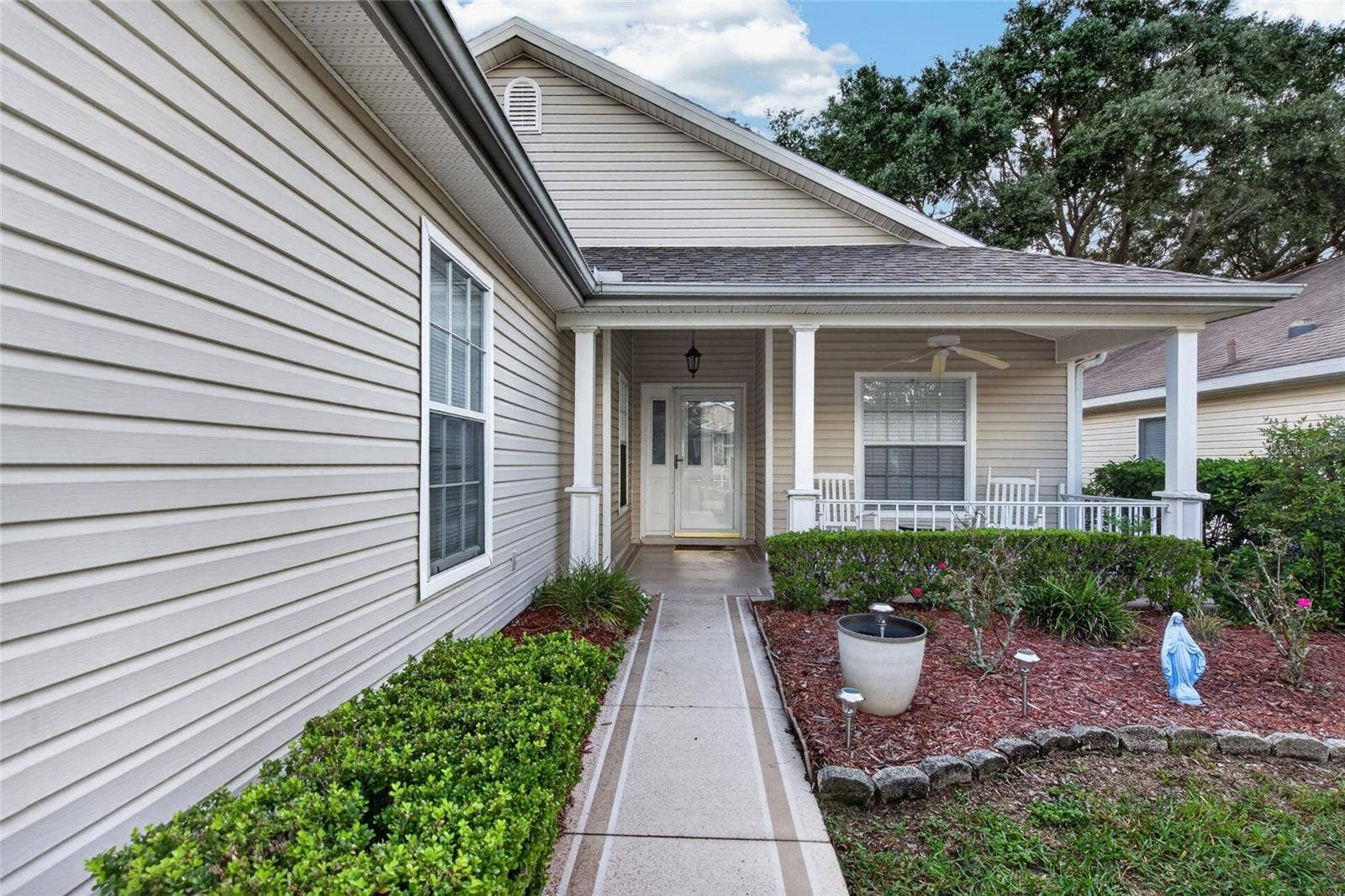 25005 CRANES ROOST CIRCLE, Leesburg, FL 34748 Front Entry Way