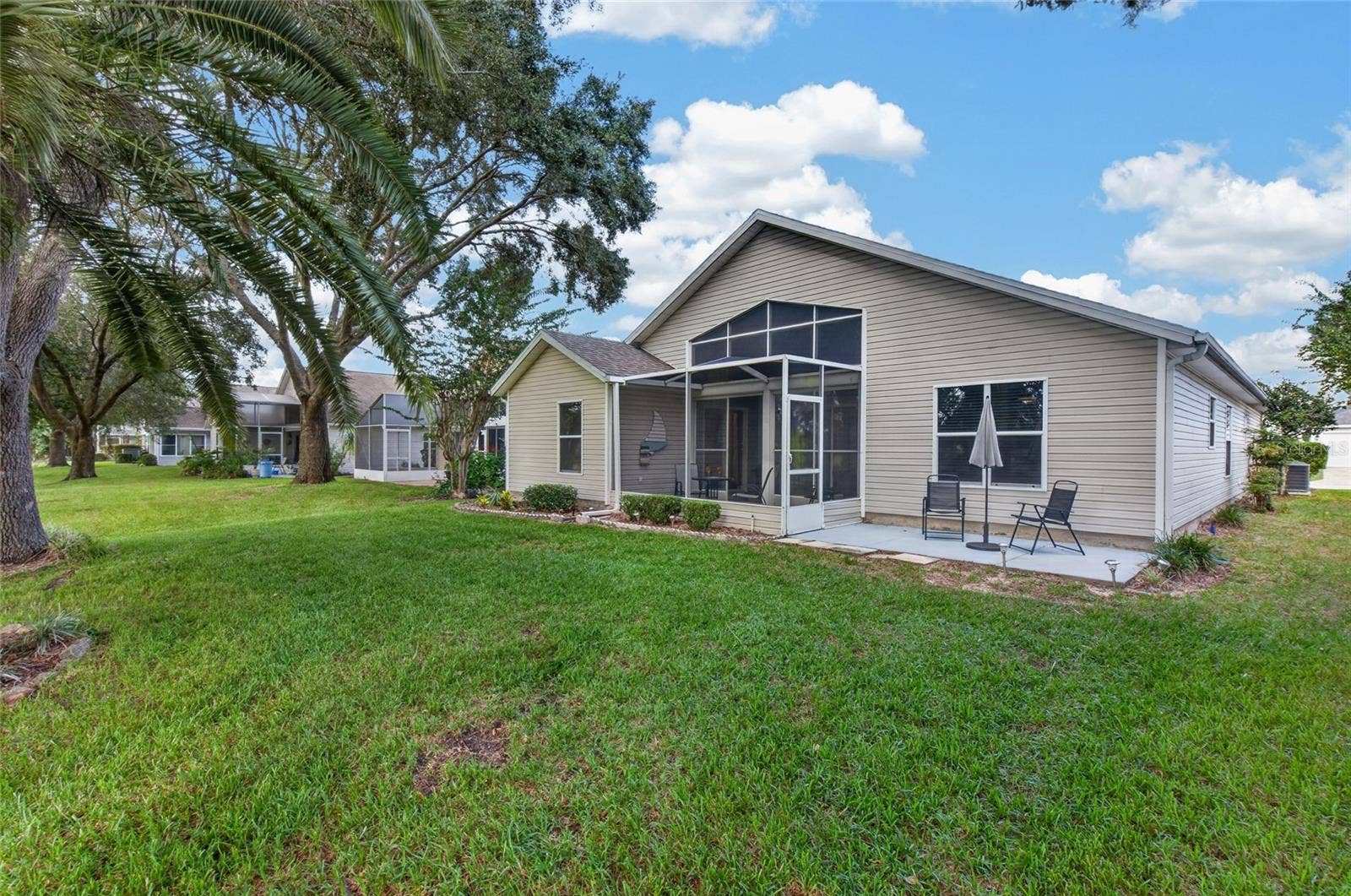 25005 CRANES ROOST CIRCLE, Leesburg, FL 34748 view of the back