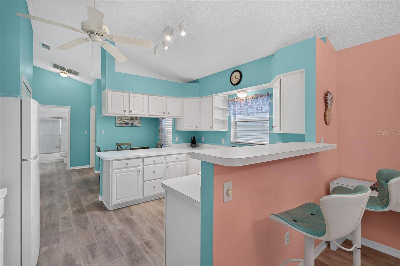 25005 CRANES ROOST CIRCLE, Leesburg, FL 34748 Kitchen