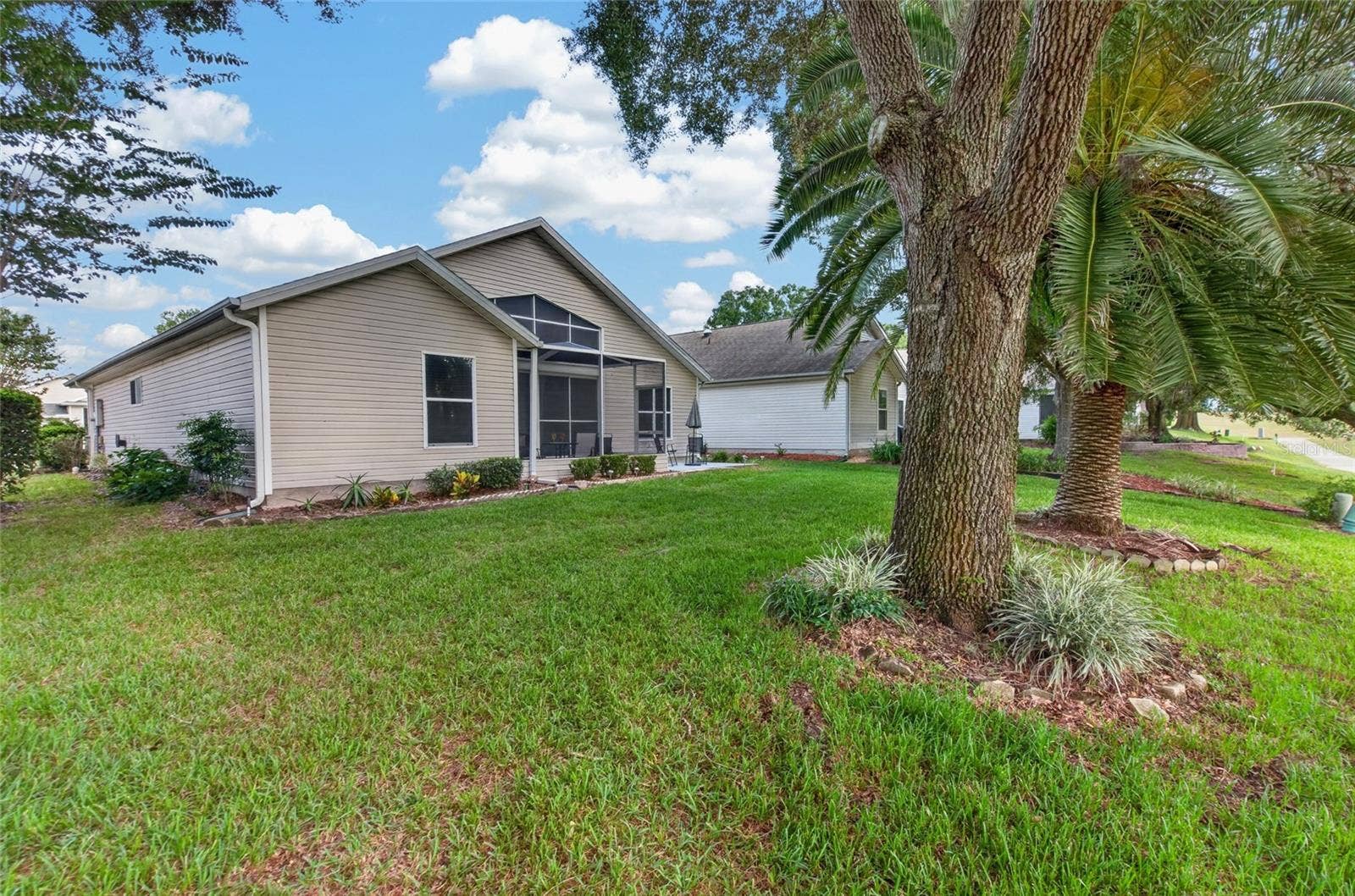 25005 CRANES ROOST CIRCLE, Leesburg, FL 34748 View of the back