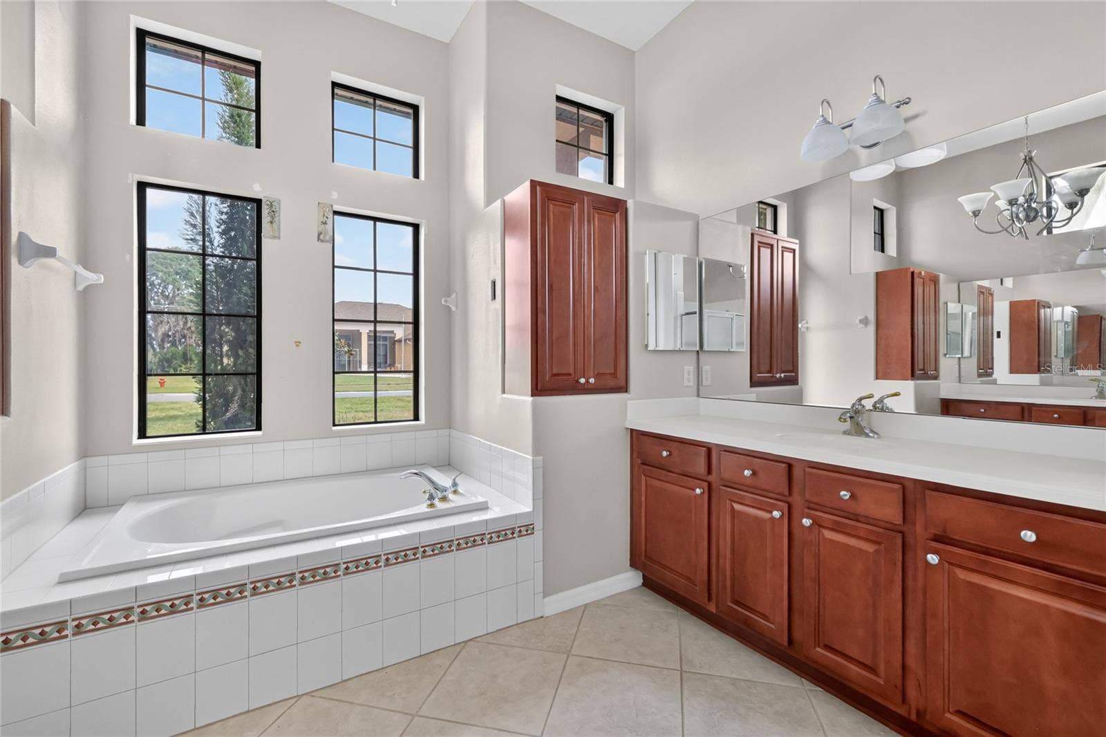 Primary bath