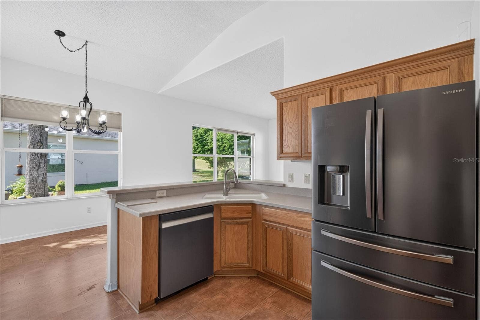 24151 BELLE MEDE DRIVE, Leesburg, FL 34748 KITCHEN AND BREAKFAST ROOM