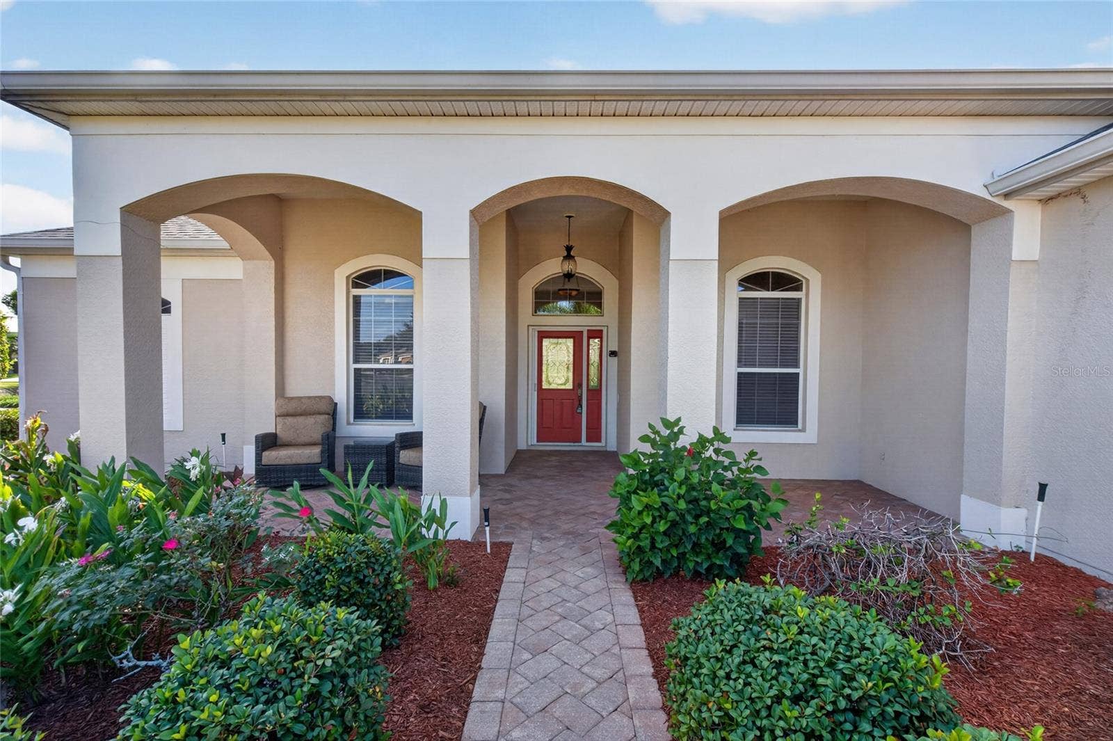 24151 BELLE MEDE DRIVE, Leesburg, FL 34748 SIMPLY BEAUTIFUL