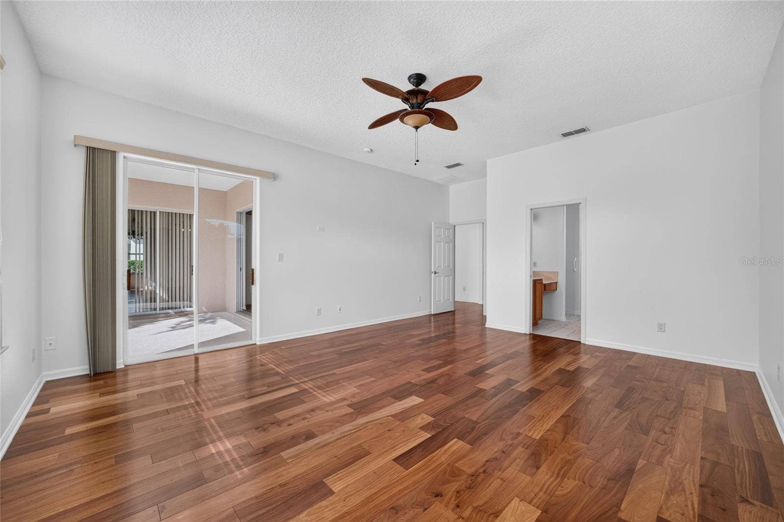 24151 BELLE MEDE DRIVE, Leesburg, FL 34748 MASTER BEDROOM